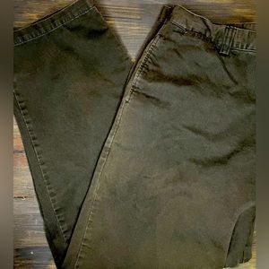 Dark Green Cambridge Classic Chino Style Pants